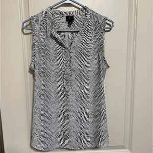 Worthington Black & White Blouse Size M